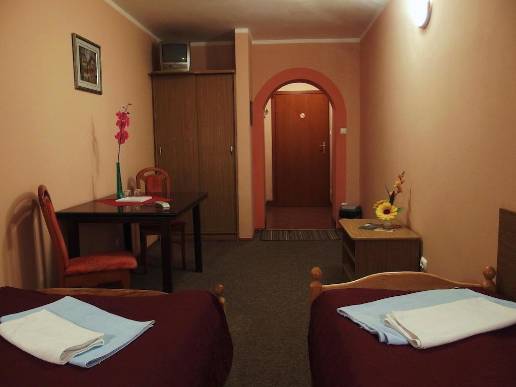 Villa Eden & Restaurant Ełk Oda fotoğraf